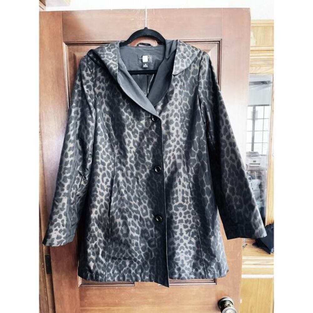 Gallery, leopard print, hooded raincoat size small